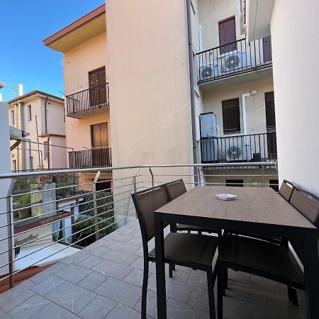 Marchesini Apartments Градо Экстерьер фото