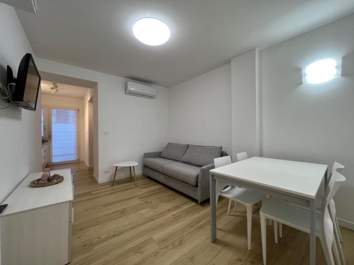 Marchesini Apartments Градо Экстерьер фото
